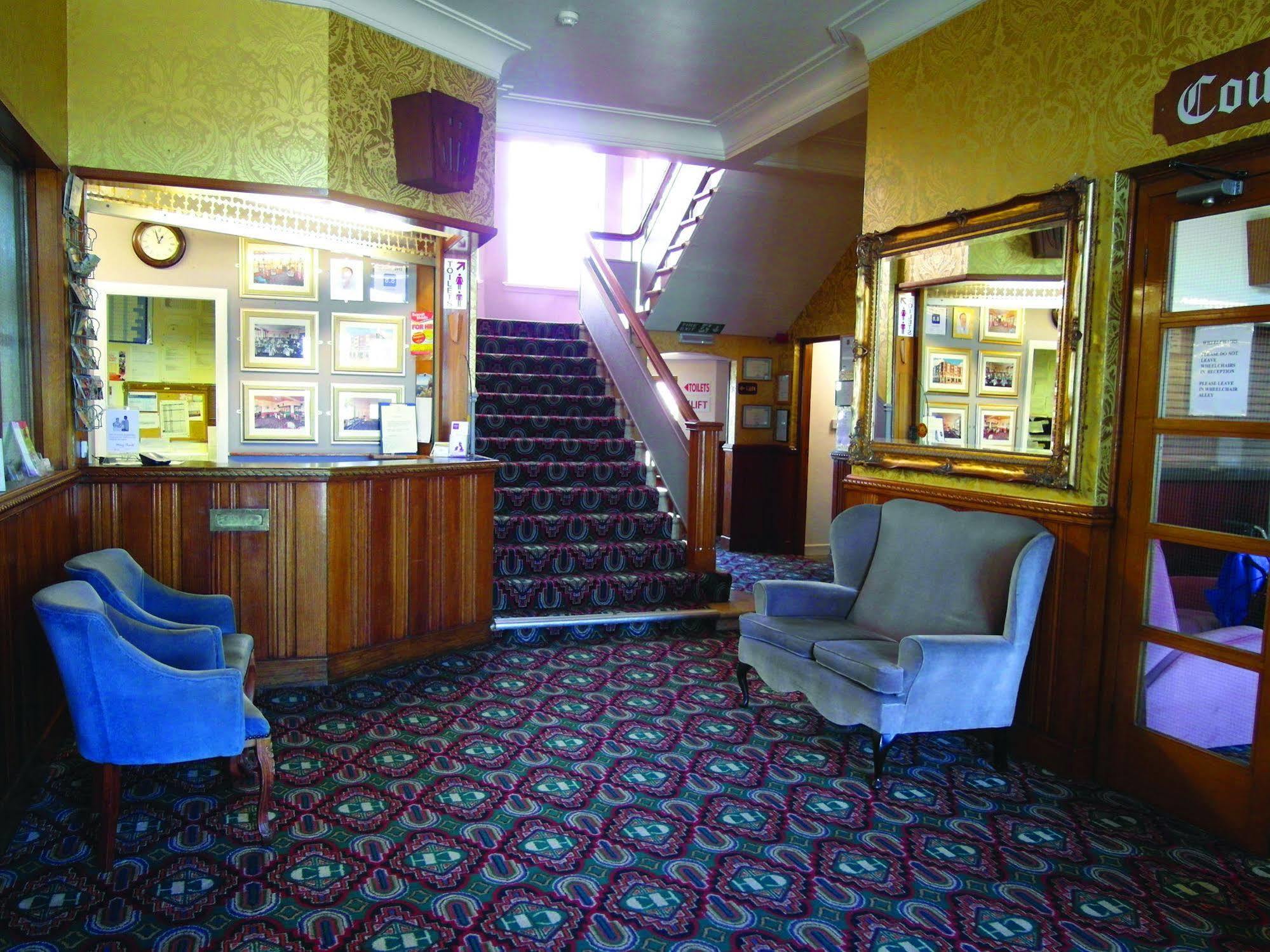 County Hotel スケッグネス エクステリア 写真
